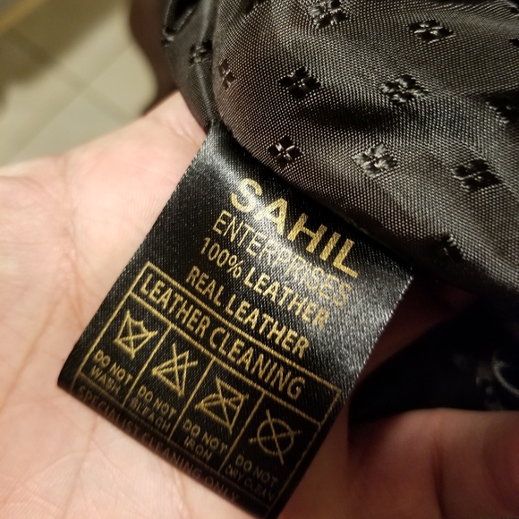 Leather jacket - Picture 2 of 7